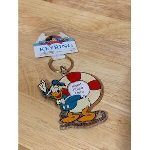 Vtg Donald Duck photo keyring w/tag
